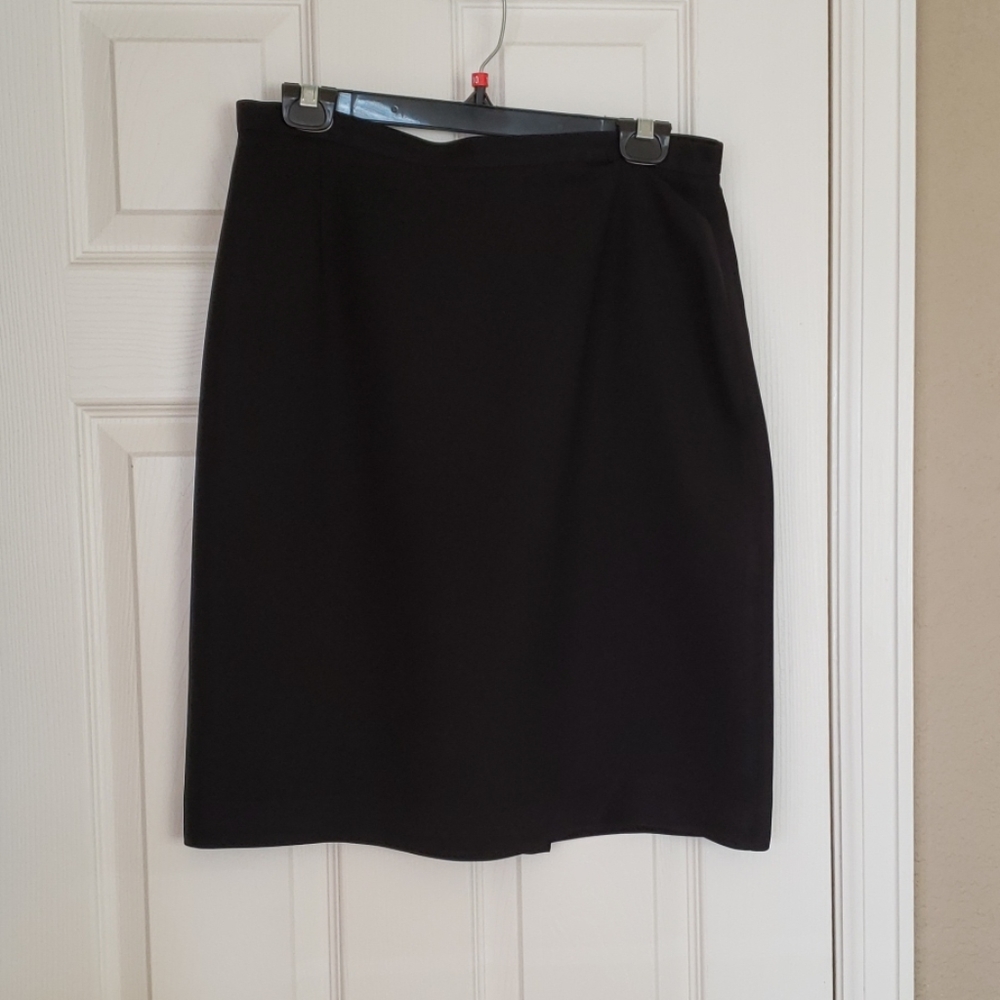 Casual Corner Collections Black Pencil Skirt
